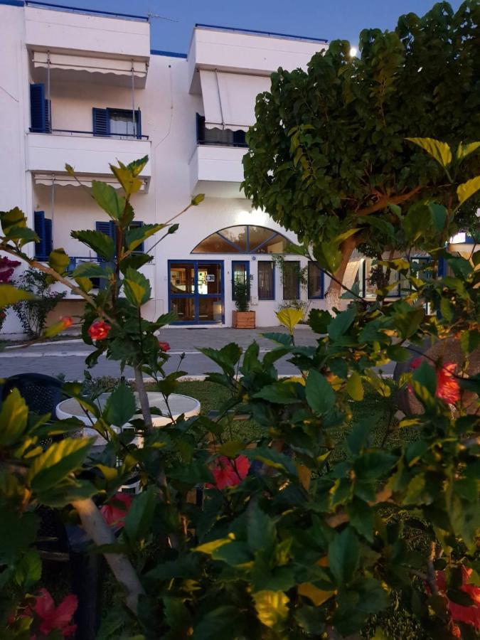 To Kyma Aparthotel Amarynthos Bagian luar foto