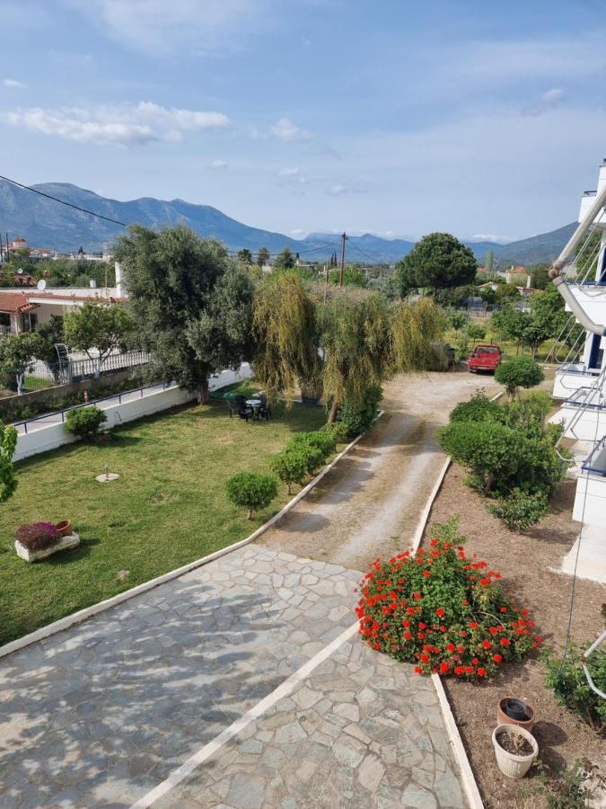 To Kyma Aparthotel Amarynthos Bagian luar foto