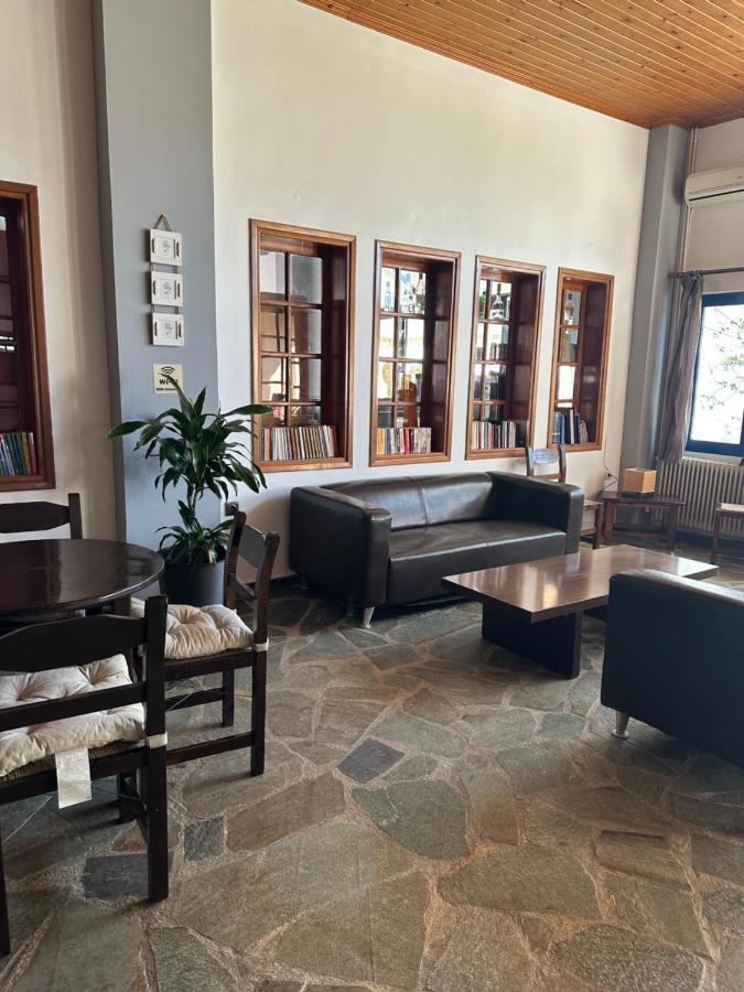 To Kyma Aparthotel Amarynthos Bagian luar foto