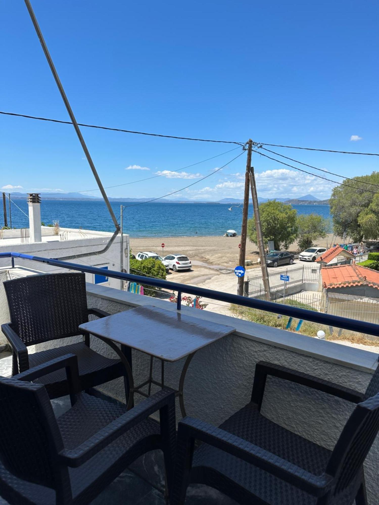 To Kyma Aparthotel Amarynthos Bagian luar foto